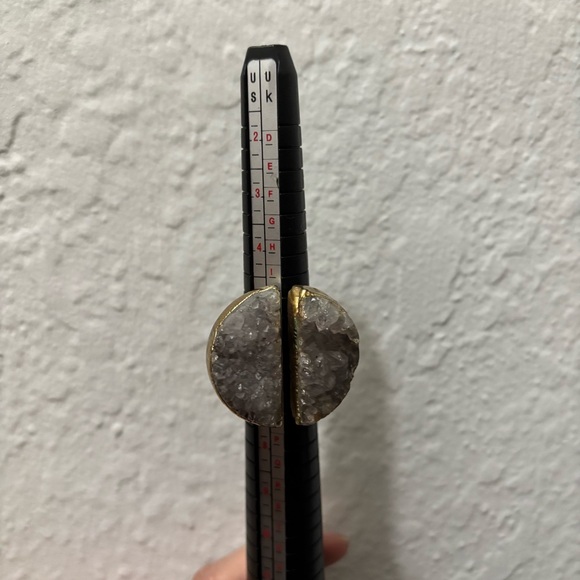 Ring - Picture 5 of 5